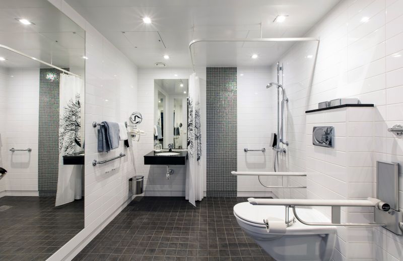 Walk-In Shower with Features